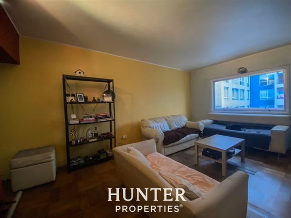 Venta depto. 3D/1B piso de parquet Centro histórico de stgo