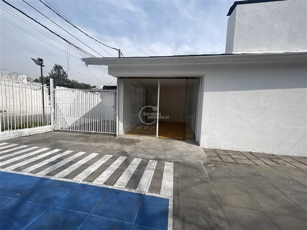 Excelente casa de uso comercial en venta en Vitacura