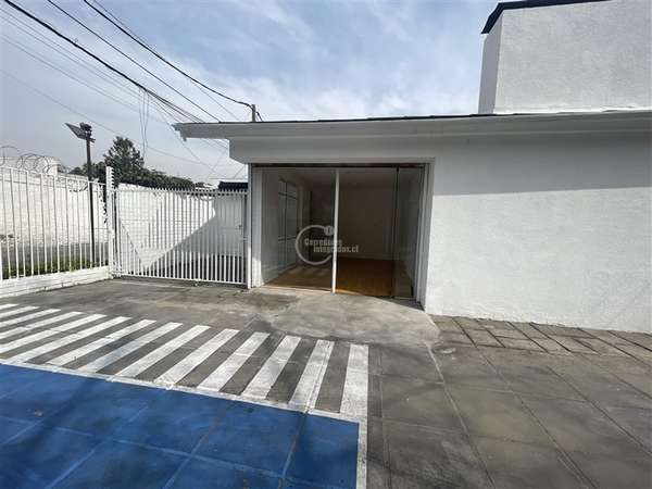 Excelente casa de uso comercial en venta en Vitacura