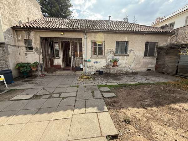 casa para remodelar, amplio terreno, con jardín (166596)