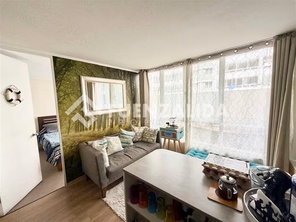 Departamento en venta de 1 Dorm. Metro Las Rejas