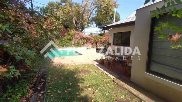 Casa en venta de 4 dorm. en La Reina