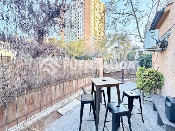 Casa en venta de 10 dorm. en Ñuñoa