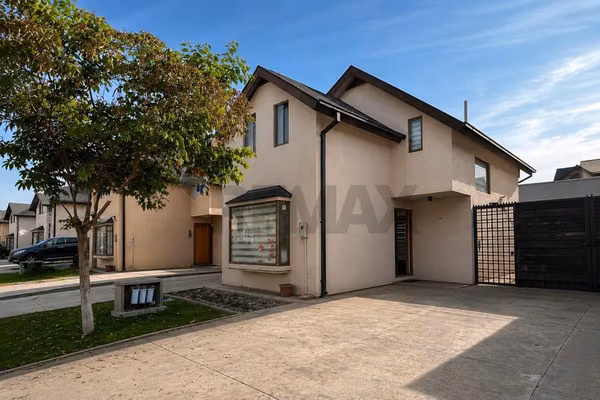 Se vende  casa en condominio