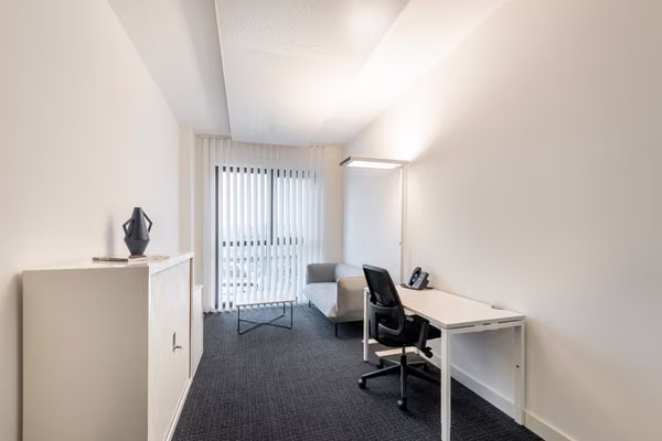 Oficina en arriendo ubicado en Centro Histórico de Santiago