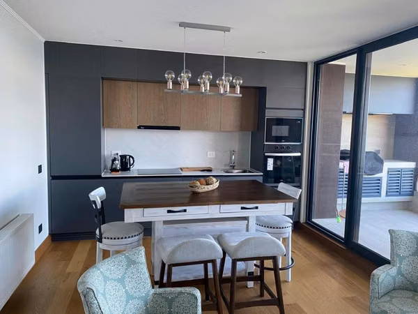 EXCELENTE Y AMPLIO DPTO 4 DORM 3 BAÑOS NUEVA PUNTILLA VILLARRICA, 1.500MM GGCC INCLUIDO
