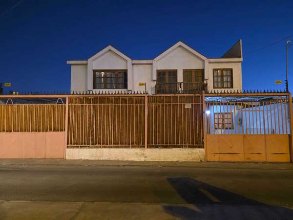 Casa Amplia en villa ayquina Calama (167588)