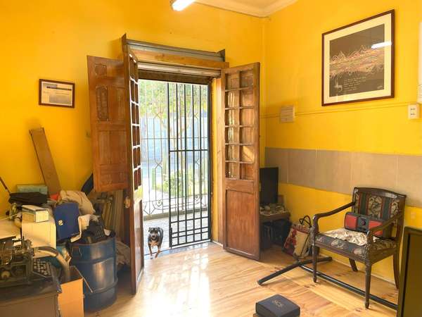 Versátil y funcional casa con aptitud habitacional o comercial