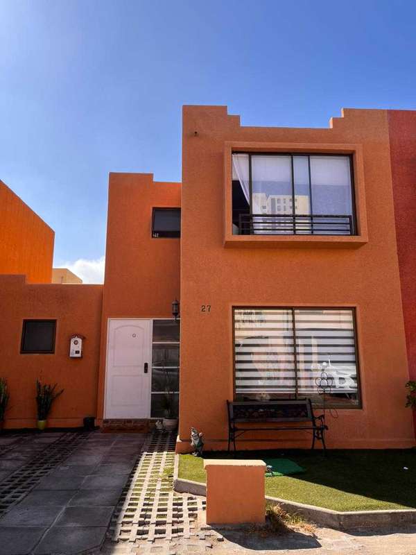 Hermosa Casa con amplios espacios (167593)