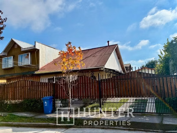 Casa en venta de 4 dorm. de 86 M2 en la florida , Maule