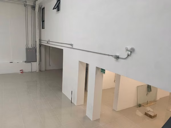 Local Comercial de Gran Escala en Arriendo – Alta Exposición en el Gran Concepción