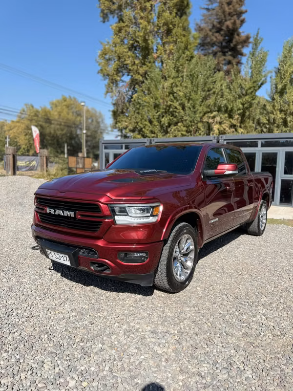 Dodge Ram 1500 Laramie Sport