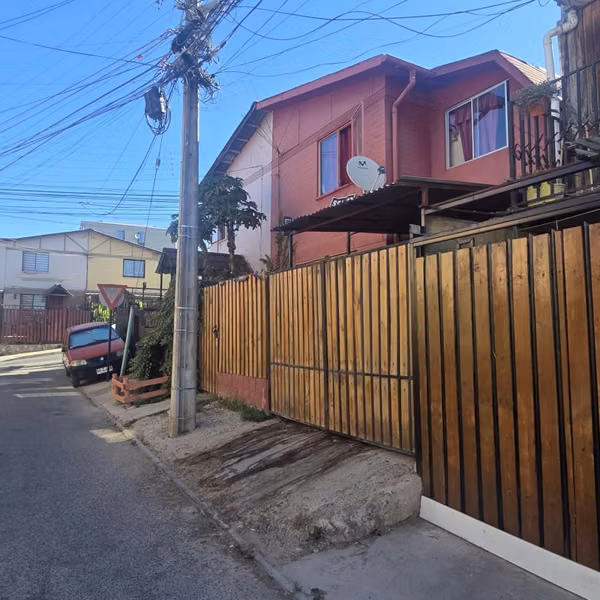 Acogedora Casa Troncos Viejos V. Alemana