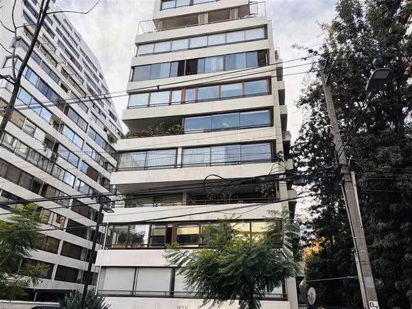Departamento en arriendo de 4dorm/3B/E/B en Vitacura