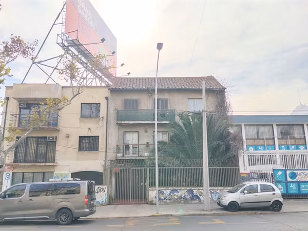 Departamento 75 metros  , dos dormitorios. Muy Buena ubicacion Bellavista con calle  Loreto.