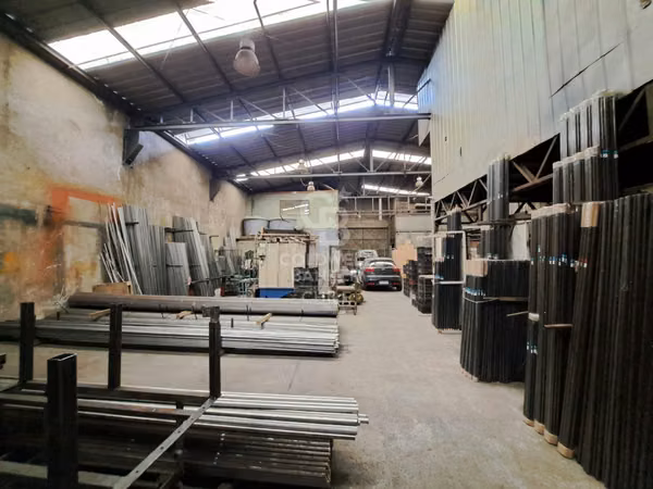 Galpón industrial 674 m2