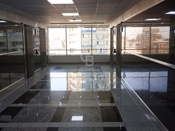 Oficina Metro P. de Valdivia 520m2