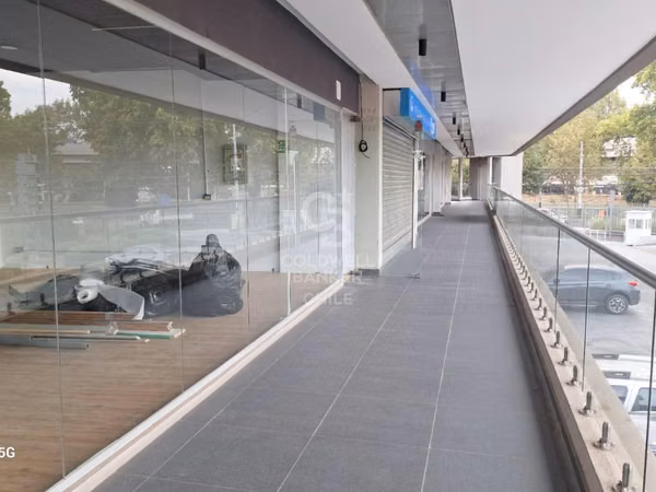 Local habilitado para emprender en zona Pajaritos