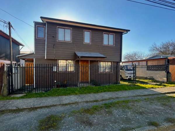En Venta Casa con Dos Cabañas, Valdivia (168498)