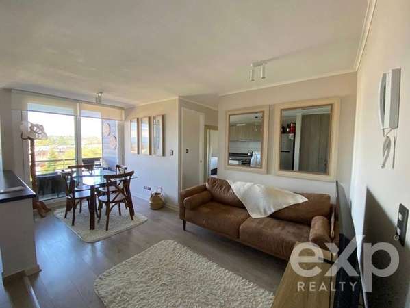 Departamento en venta de 3 dorm. con vista despejada