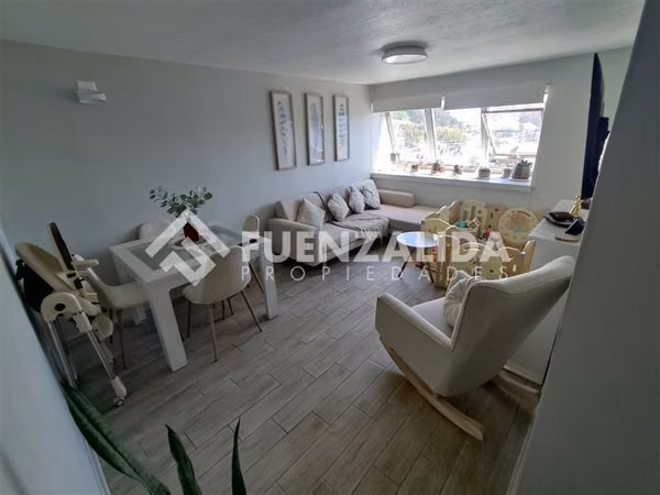 2 D - 1 B- 1 E , En calle Limache