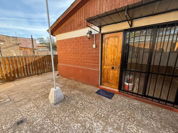 SECTOR CENTRO MACKENA VALOR ARRIENDO: $1.500.000.-