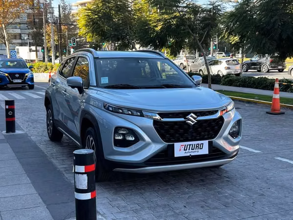 SUZUKI FRONX 1.5 GLX HYBRID MT - 2025 | 360