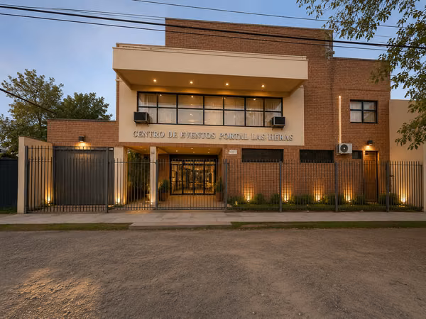 SE VENDE EXCEPCIONAL PROPIEDAD COMERCIAL MULTIPROPÓSITO