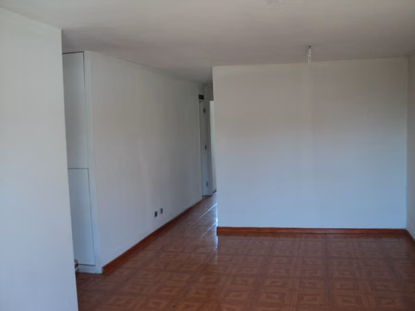 Amplio depto. cerca metro Cuidad del Niño y Centro Comercial, barrio tranquilo .