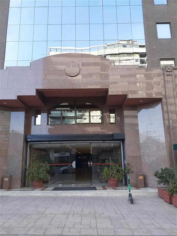 Oficina en arriendo en Las Condes