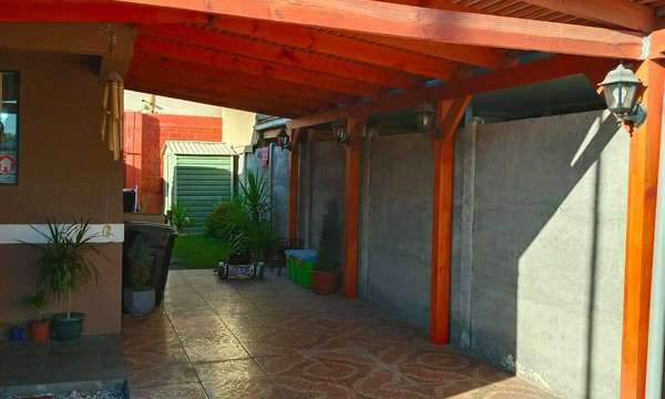 Amplia Casa con Vista Panorámica (168993)