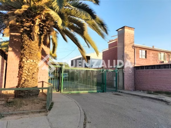 Casa en venta de 2 dormitorios en Puente Alto, ECH