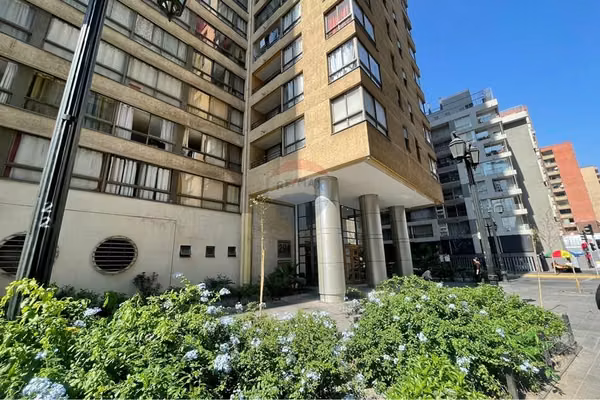 Departamento en venta – cerca metro santa lucia