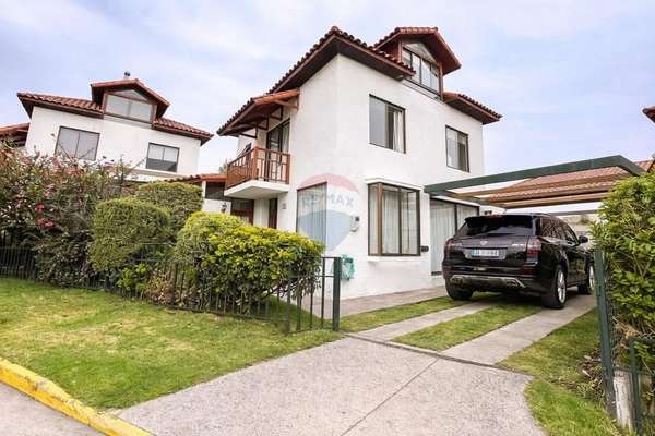 Casa en venta | en condominio, concón