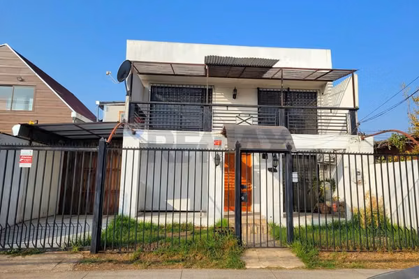Gran casa en arriendo con giro comercial macul