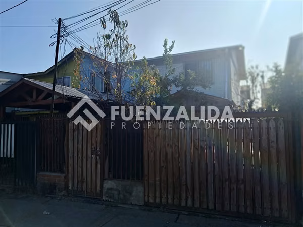 Casa en venta de 2 dorm. en Maipú