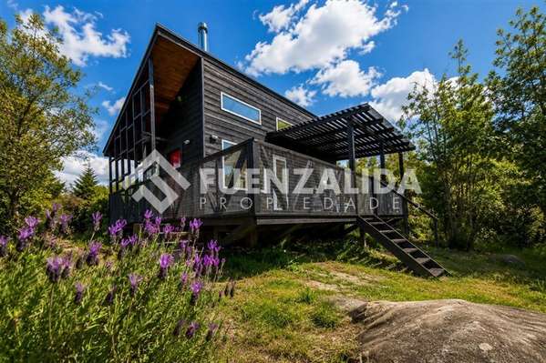 Parcela con TinyHouse Vista al Calbuco a 15min de P. Varas