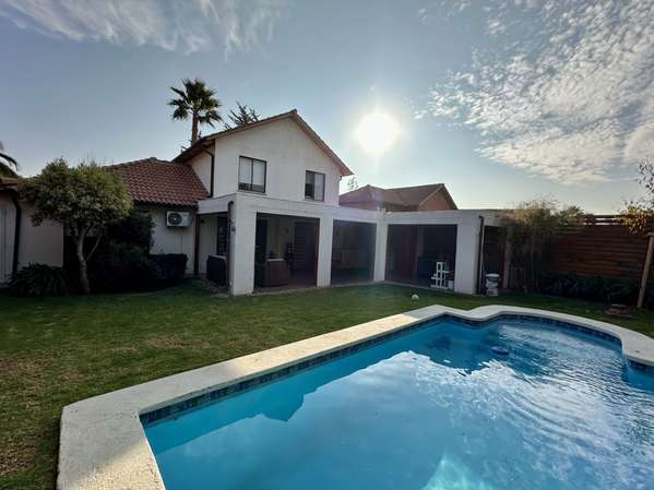 SE VENDE MARAVILLOSA CASA EN CIUDAD DE LOS VALLES