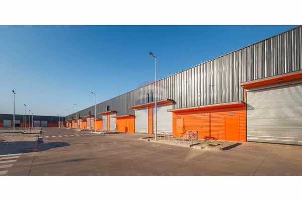 Bodega 4.714 m2 valle grande