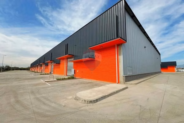 Bodega 777 m2 valle grande