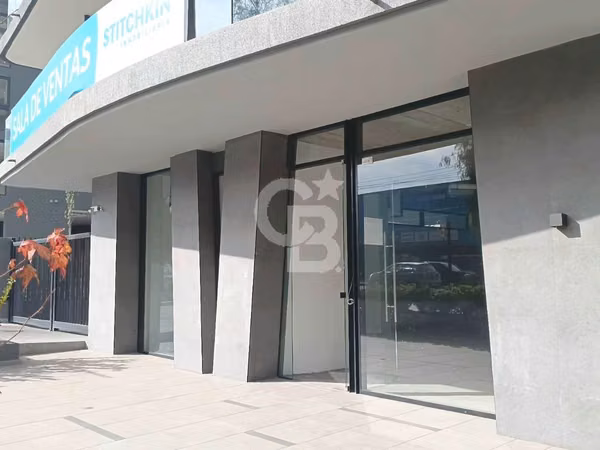 Local Comercial Ideal: Espacio Estratégico & Visible.CBG