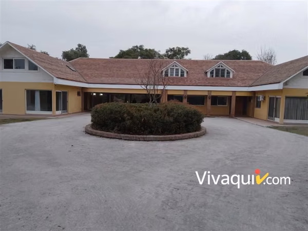 Casa en arriendo de 13 dorm. en Colina