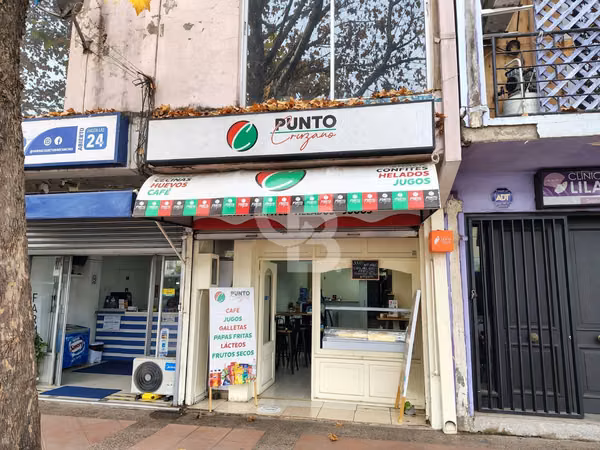 Excelente Local en pleno centro de Santa Cruz