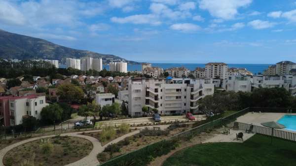 LUMINOSIDAD, VISTA AL MAR Y EXCELENTE UBICACIÓN |