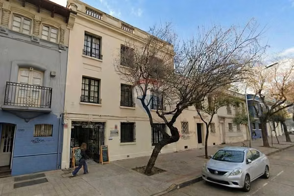 Se arrienda edificio patrimonial uso comercial