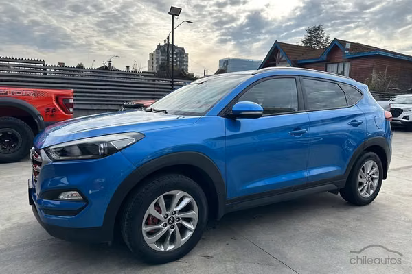 Hyundai Tucson 2.0 GL Manual Advance Nav