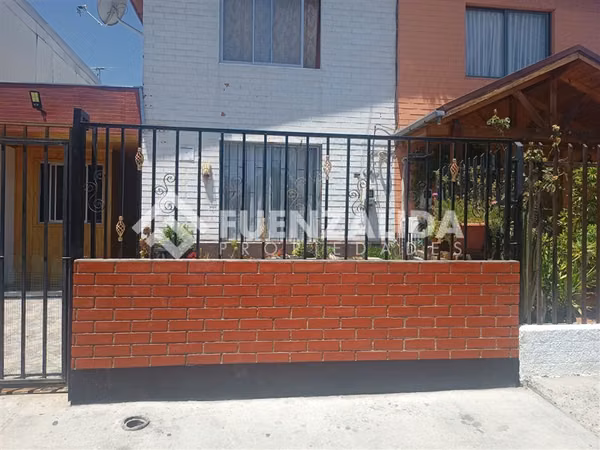 Casa en venta de 4 dorm. en Maipú
