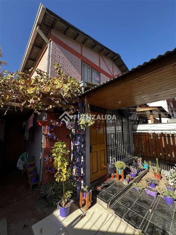 Casa en venta de 3 dorm. en San Bernardo