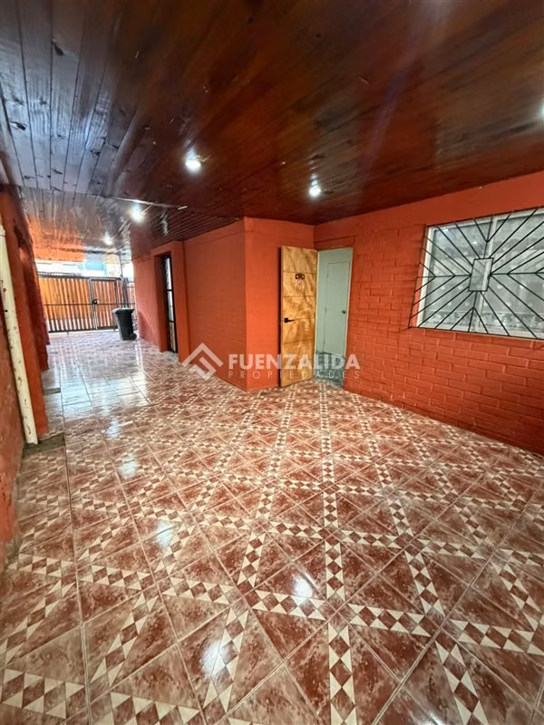 Casa en venta de 4 dorm + 2 Baños en San Bernardo