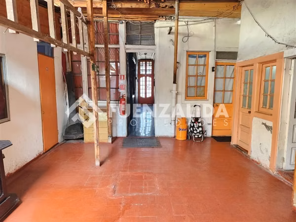 Venta Casa Santiago 9 Dormitorios 3 baños
